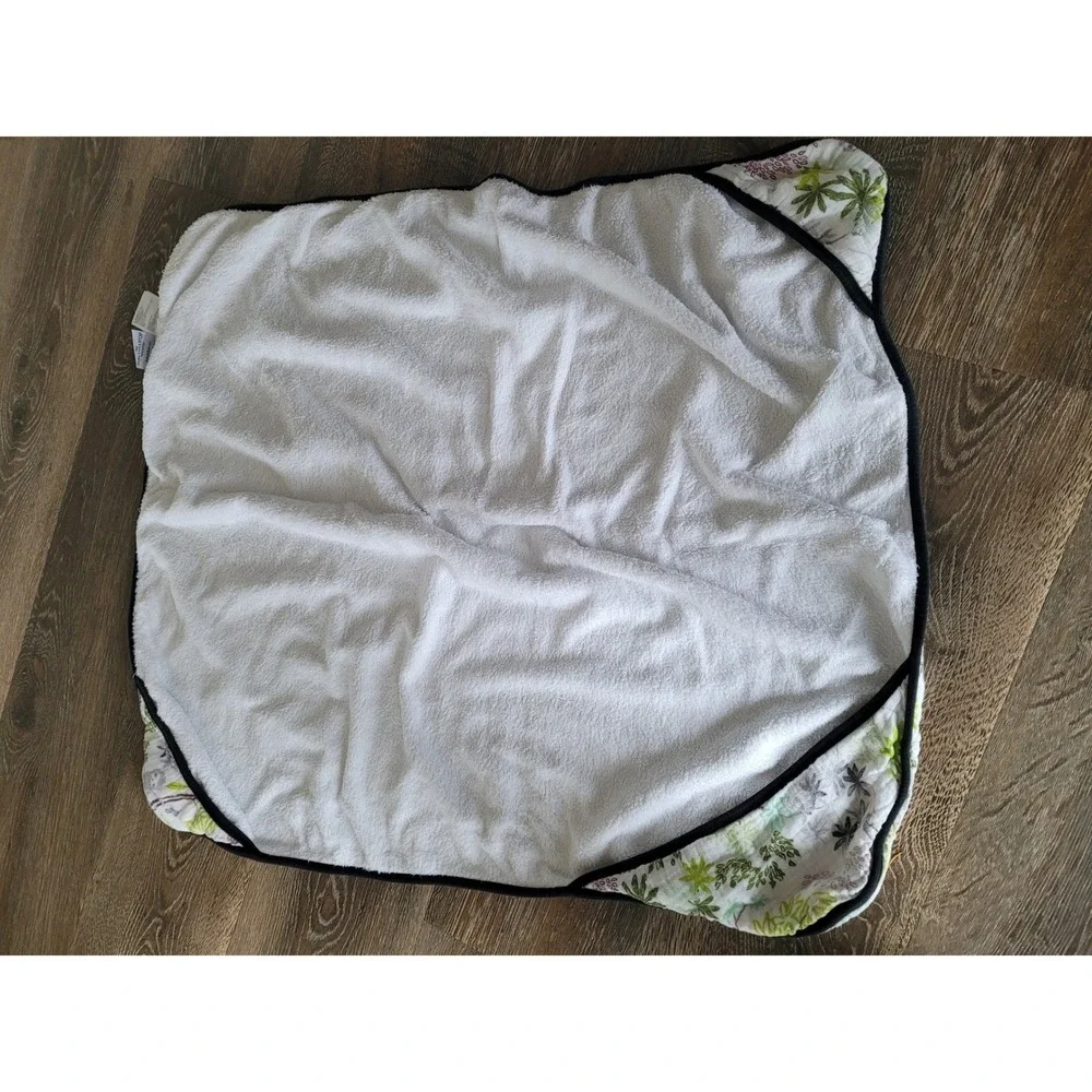 Lulujo Baby Hooded Towel Bamboo Cotton Muslin Sloth Jungle White Pink Green #7